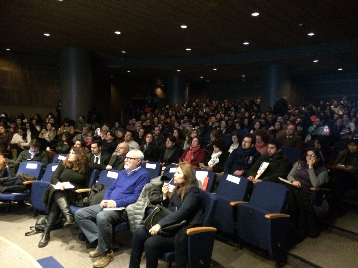 Más de 300 personas asisten a Seminario Internacional de Convivencia Escolar