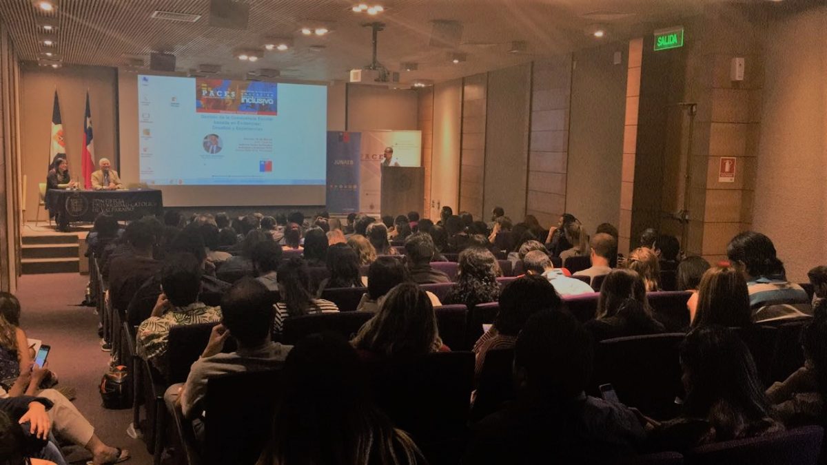 Consejero Asesor del Centro expone en seminario internacional sobre gestión de la convivencia escolar